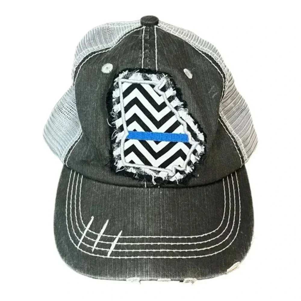 Georgia State Patch Trucker Hat Unisex OSFM Gray Distressed Mesh Cap‎
